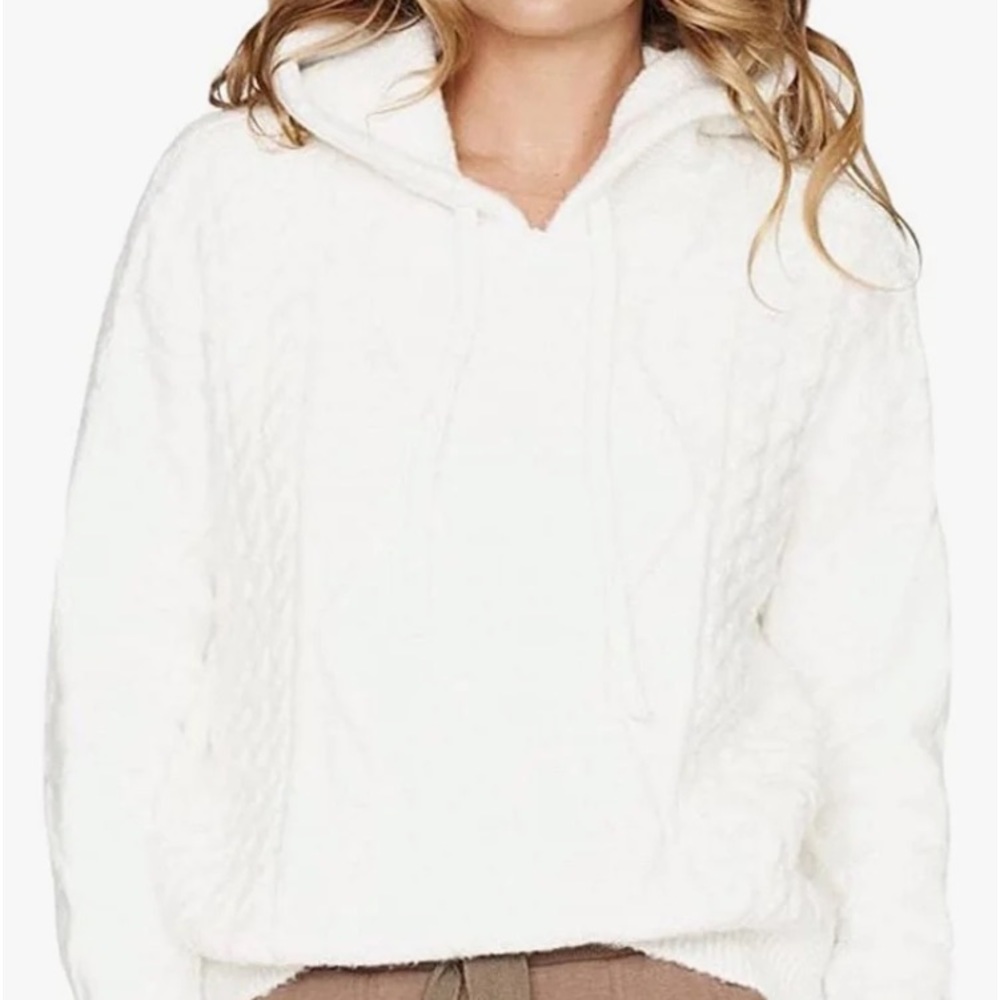 b New York white cable knit hoodie Women size extra-large
